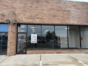 1025-1069 E 9th St, Lockport, IL for lease Building Photo- Image 1 of 5