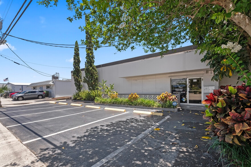 950 SW 12th Ave, Pompano Beach, FL for sale - Building Photo - Image 2 of 46