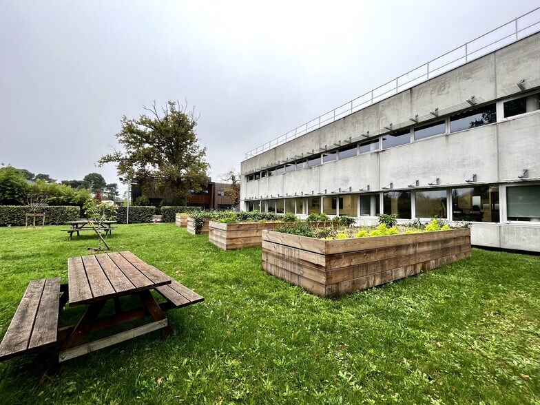 40 Avenue Ferdinand De Lesseps, Canéjan for lease - Building Photo - Image 2 of 12