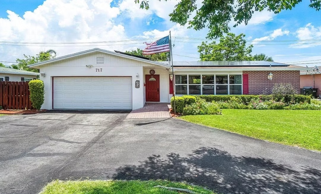 2211 SE 3rd St, Boynton Beach, FL for sale Primary Photo- Image 1 of 15