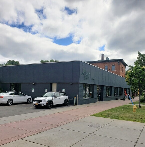 714-730 University Ave, Rochester, NY for lease - Building Photo - Image 3 of 4