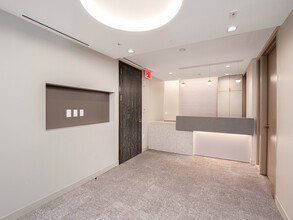 110 E 60th St, New York, NY for lease Interior Photo- Image 2 of 5