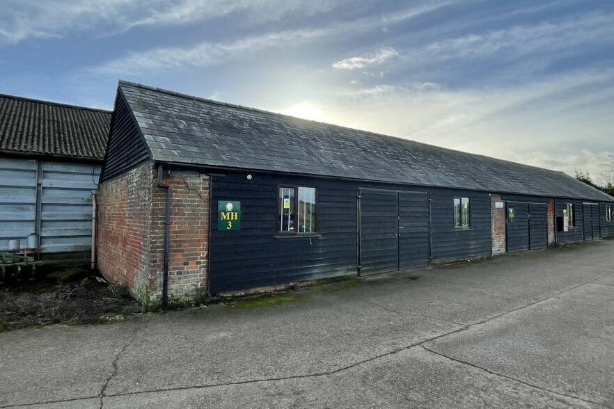 Harwich Rd, Great Oakley for lease - Primary Photo - Image 1 of 3