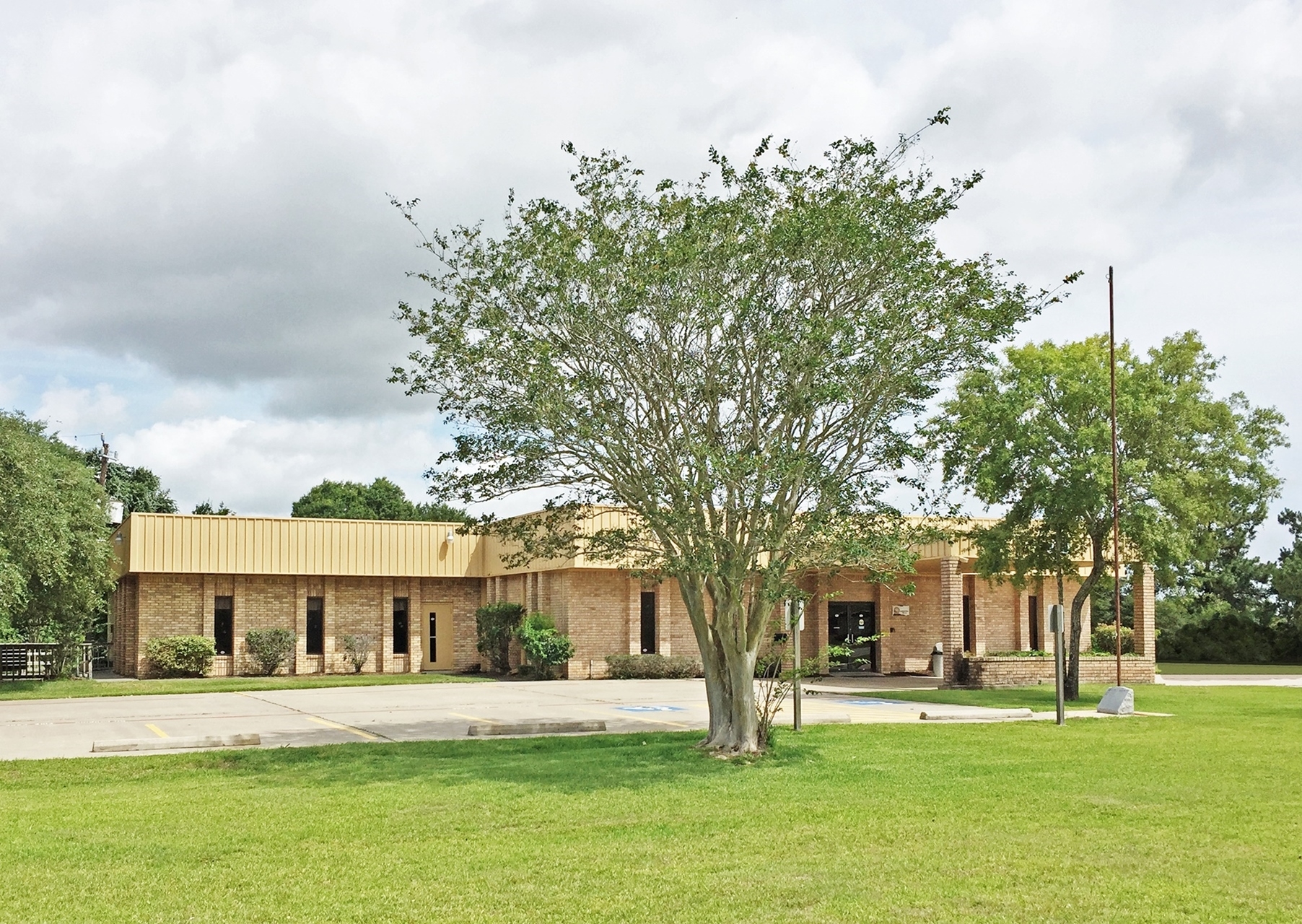 4650 Dixie Farm Rd, Pearland, TX for sale Primary Photo- Image 1 of 1