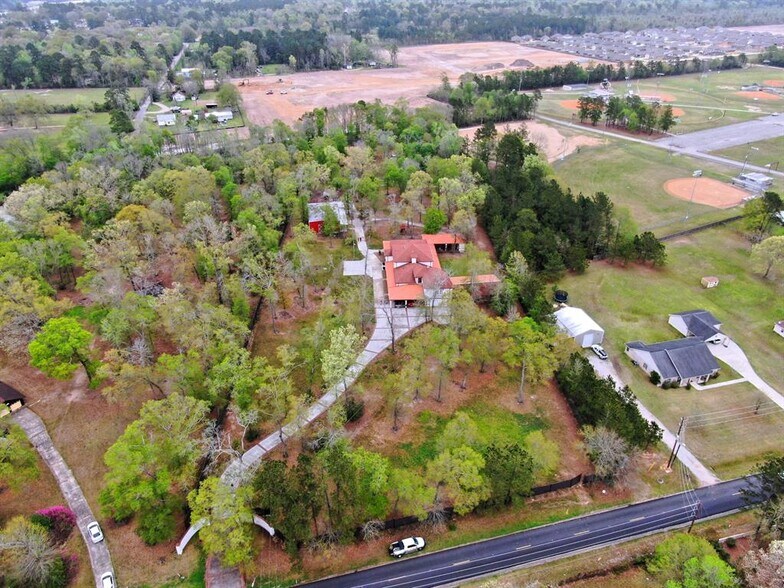 25835 Ipes Rd, Splendora, TX for sale - Primary Photo - Image 1 of 1