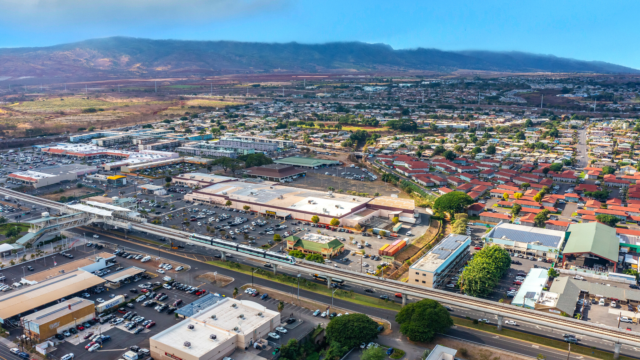 94-144 Farrington Hwy, Waipahu, HI for lease Building Photo- Image 1 of 18