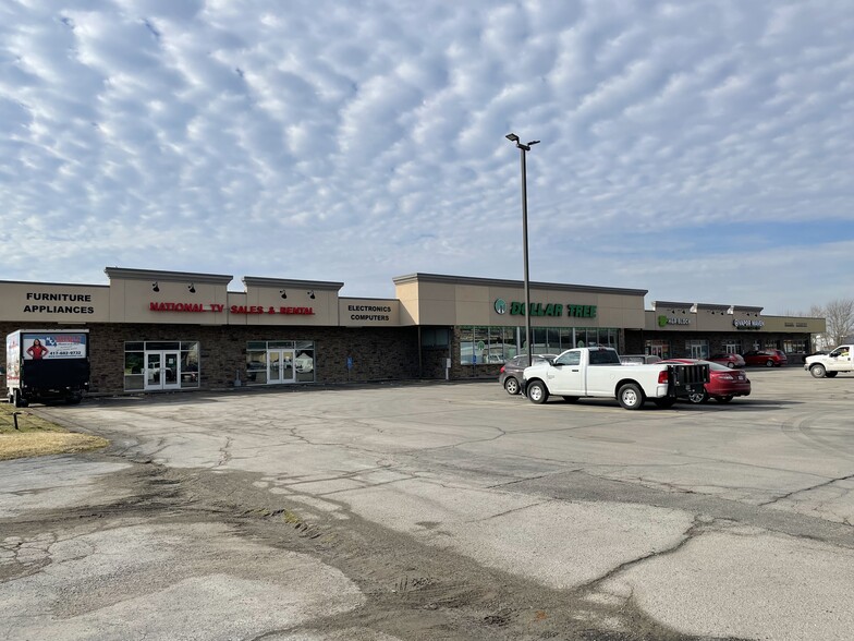 605 W 12th St, Lamar, MO for sale - Building Photo - Image 1 of 1