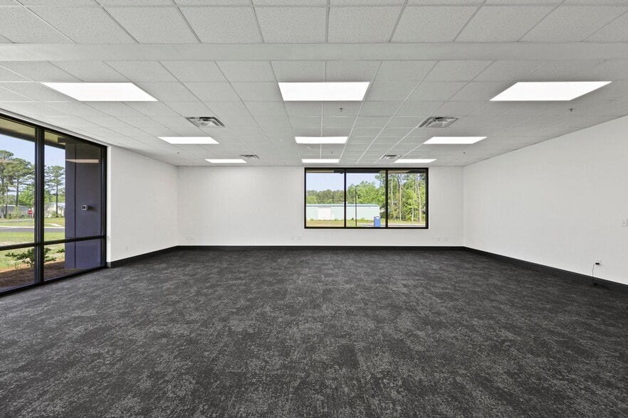 4601 Franchise St, North Charleston, SC for lease - Interior Photo - Image 2 of 8