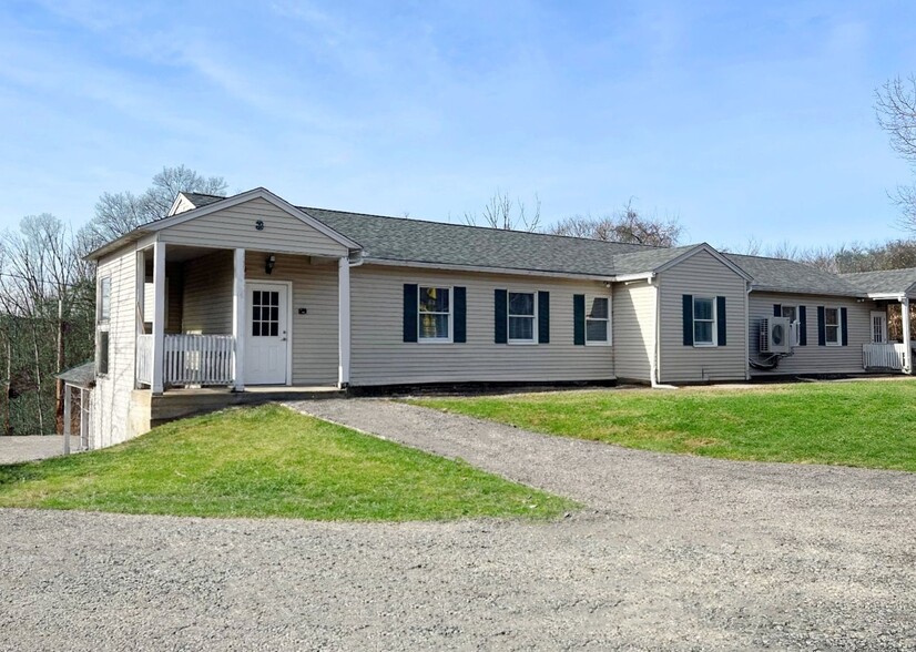 3 Countryside Dr, Milford, MA for lease - Primary Photo - Image 1 of 5