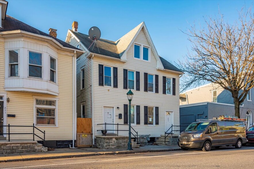 207-209 E Washington st, Hagerstown, MD for sale - Primary Photo - Image 1 of 1