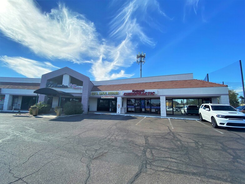 4902 E Warner Rd, Phoenix, AZ for lease - Building Photo - Image 2 of 7