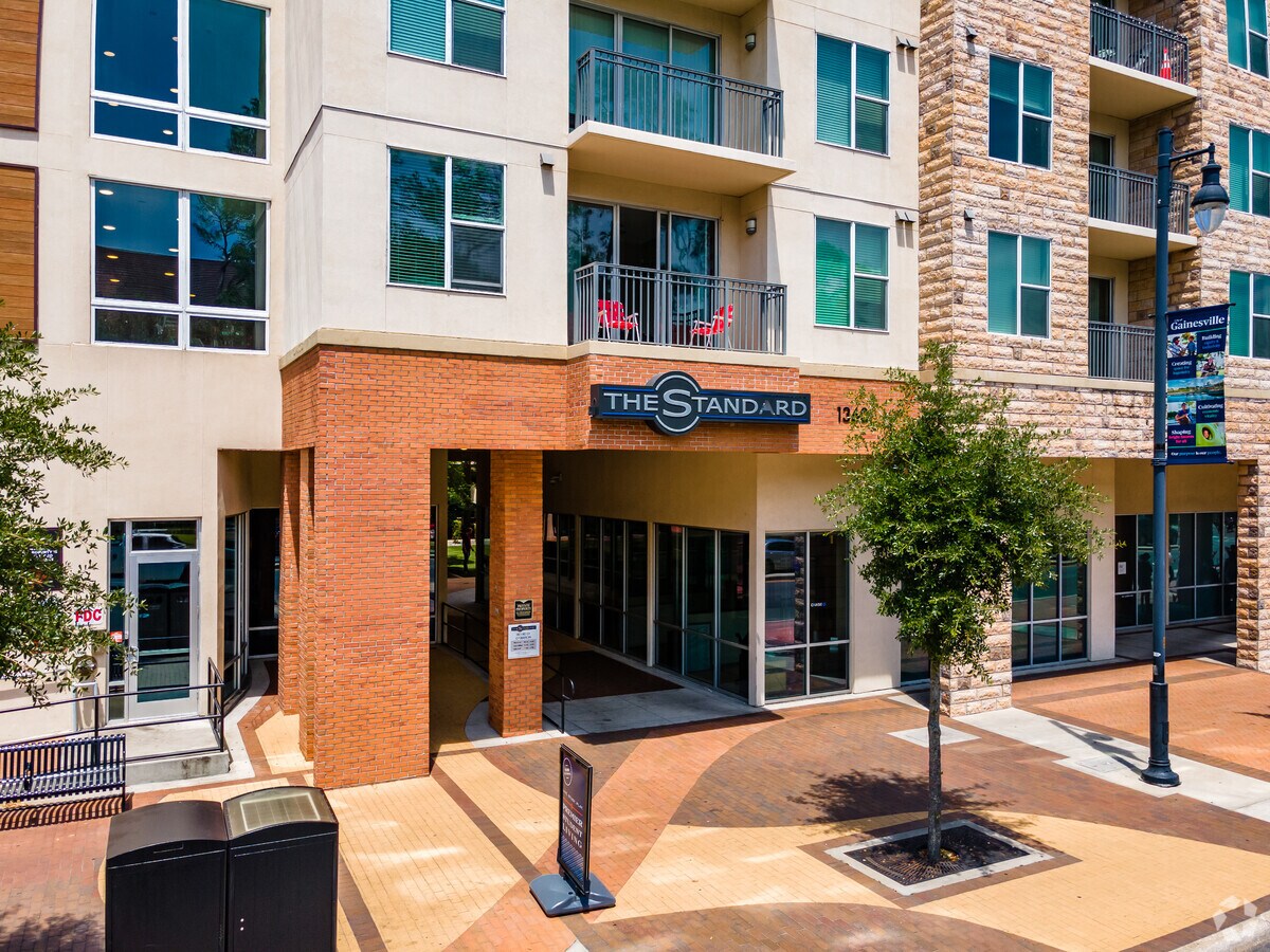 1360 W University Ave, Gainesville, FL 32603 The Standard at