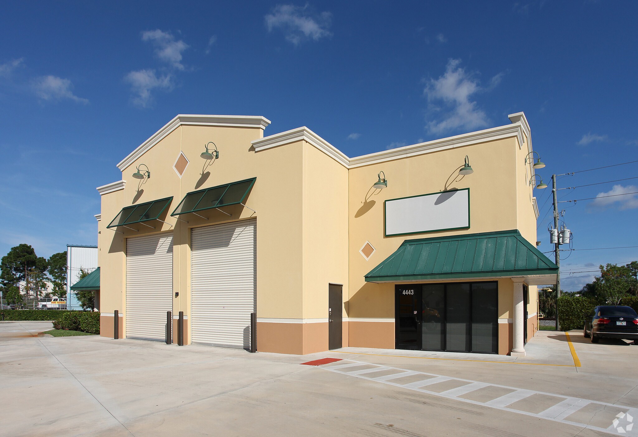 4441-4443 SE Commerce Ave, Stuart, FL for sale Primary Photo- Image 1 of 1