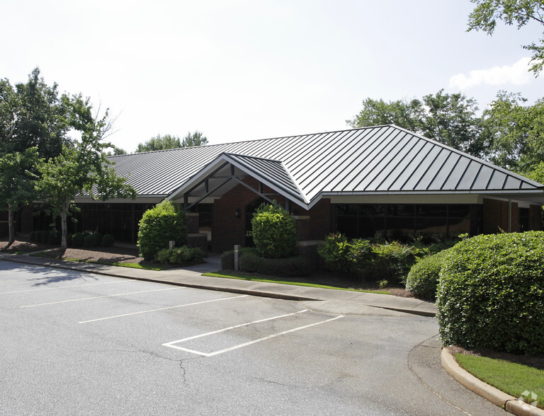 200 Brookstone Centre Pky, Columbus, GA for sale - Primary Photo - Image 1 of 1