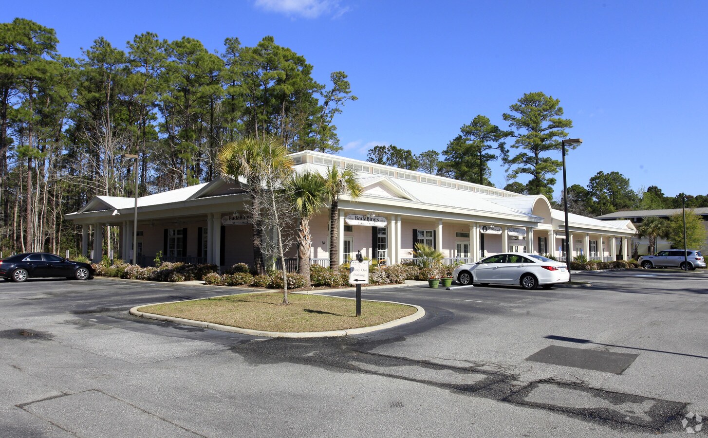 68 Bluffton Rd, Bluffton, SC 29910