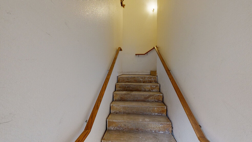 1530 16th St, Sacramento CA - Bar