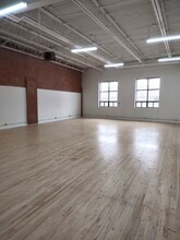 276 Carlaw Av, Toronto, ON for lease Interior Photo- Image 2 of 5