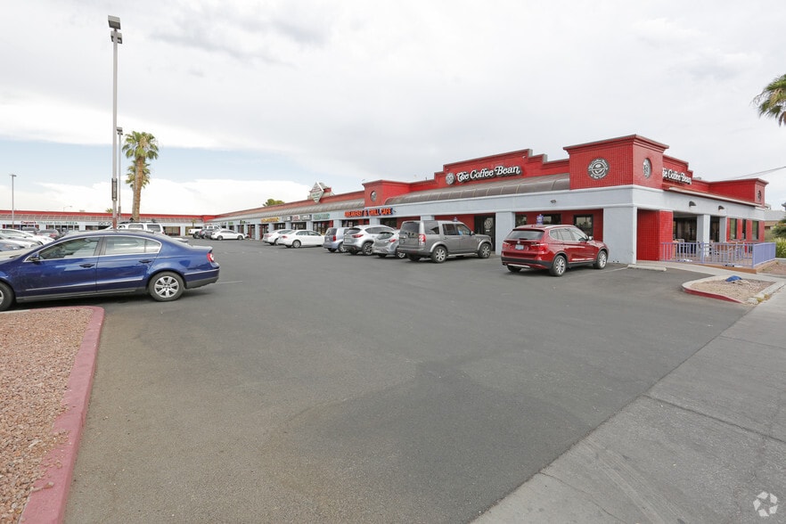 4550 S Maryland Pky, Las Vegas, NV for lease - Primary Photo - Image 3 of 4
