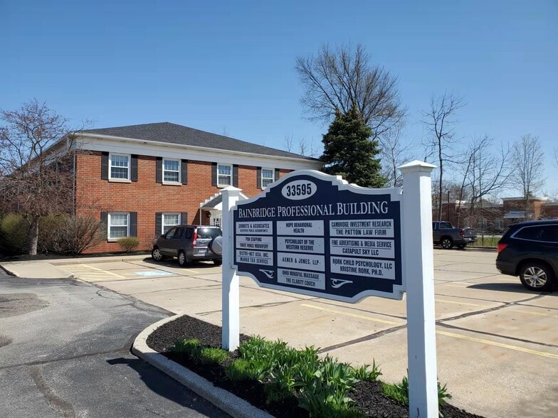 33595 Bainbridge Rd, Solon, OH for lease - Building Photo - Image 1 of 13