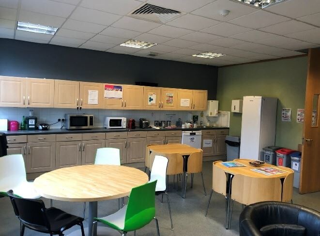 Wellfield, Runcorn for lease - Interior Photo - Image 3 of 5