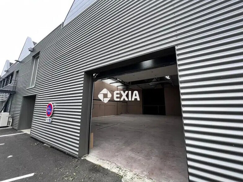 7 Rue Jean Baptiste Corot, Orléans for lease - Building Photo - Image 2 of 7