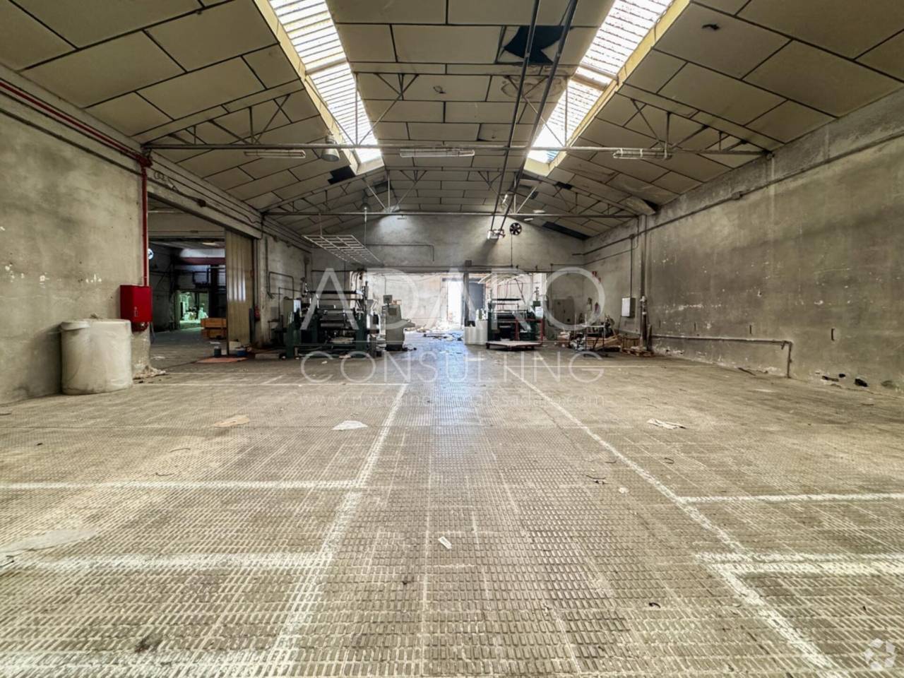 in Torrejón de Ardoz, Madrid for sale Primary Photo- Image 1 of 1