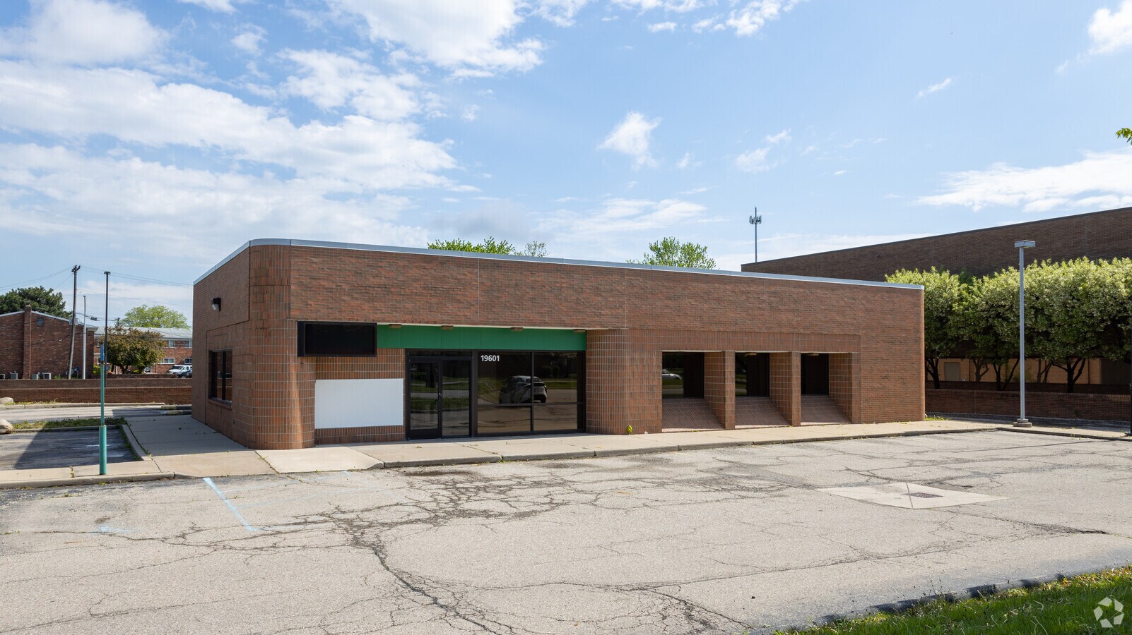 19601 Vernier Rd, Harper Woods, MI 48225