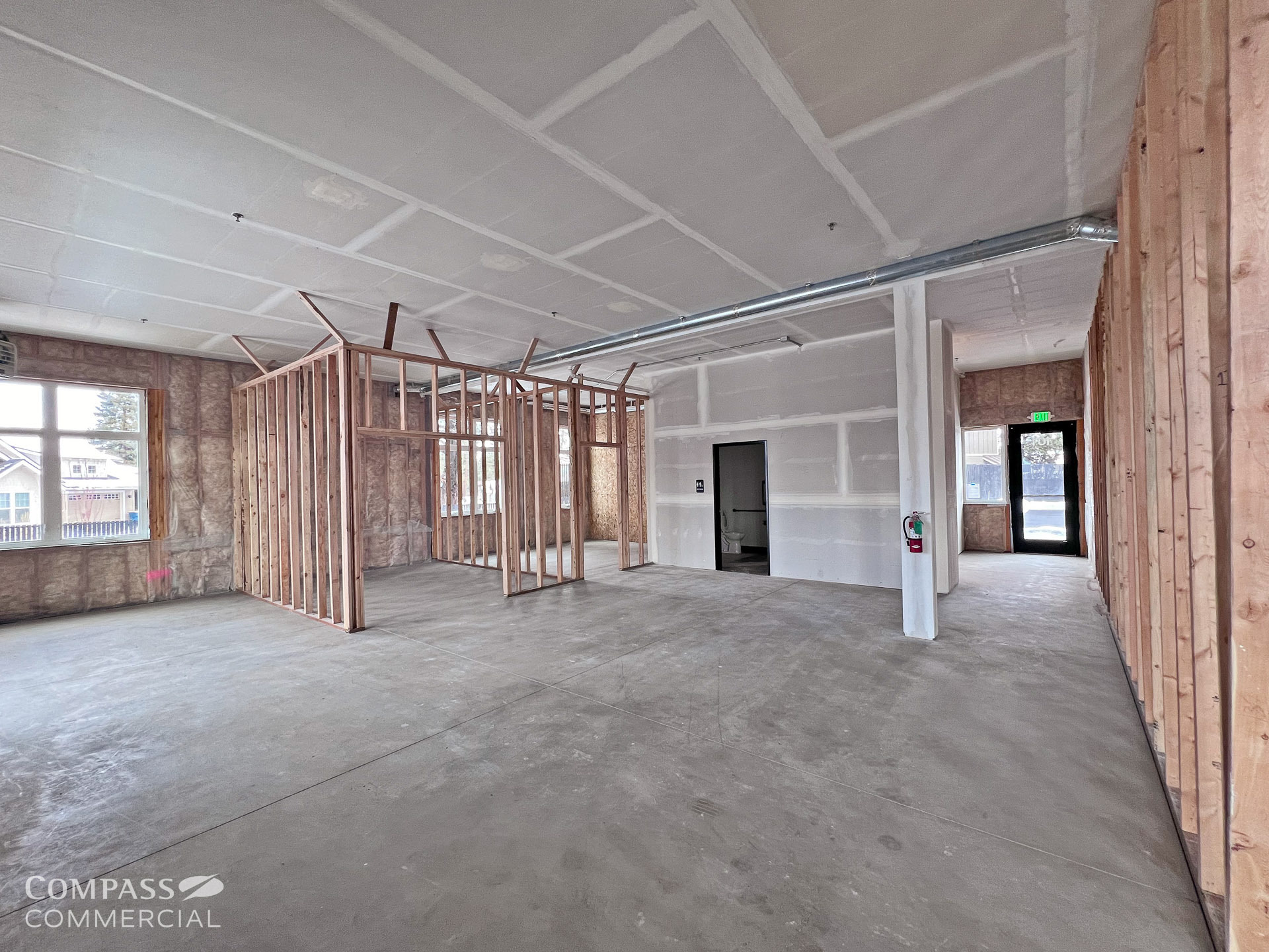 100 Lundgren Mill Dr, Sisters, OR for lease Interior Photo- Image 1 of 2