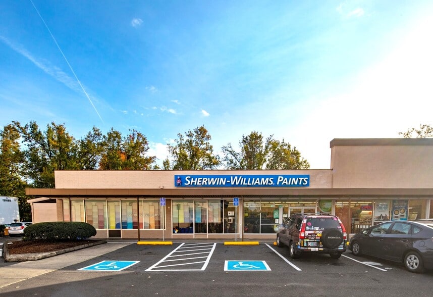 5512-5544 E Burnside St, Portland, OR for lease - Building Photo - Image 2 of 4