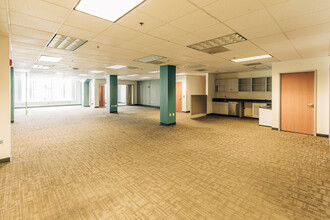 625 SW Broadway St, Portland, OR for lease Interior Photo- Image 1 of 4