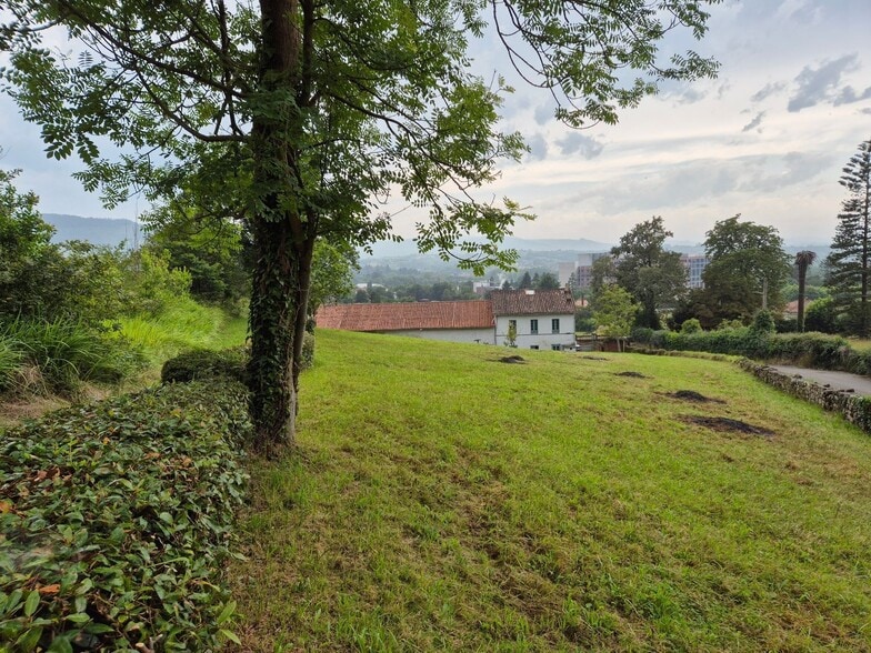 Camino Teyon Cabueñes, 806, Gijón, Asturias for sale - Building Photo - Image 3 of 28