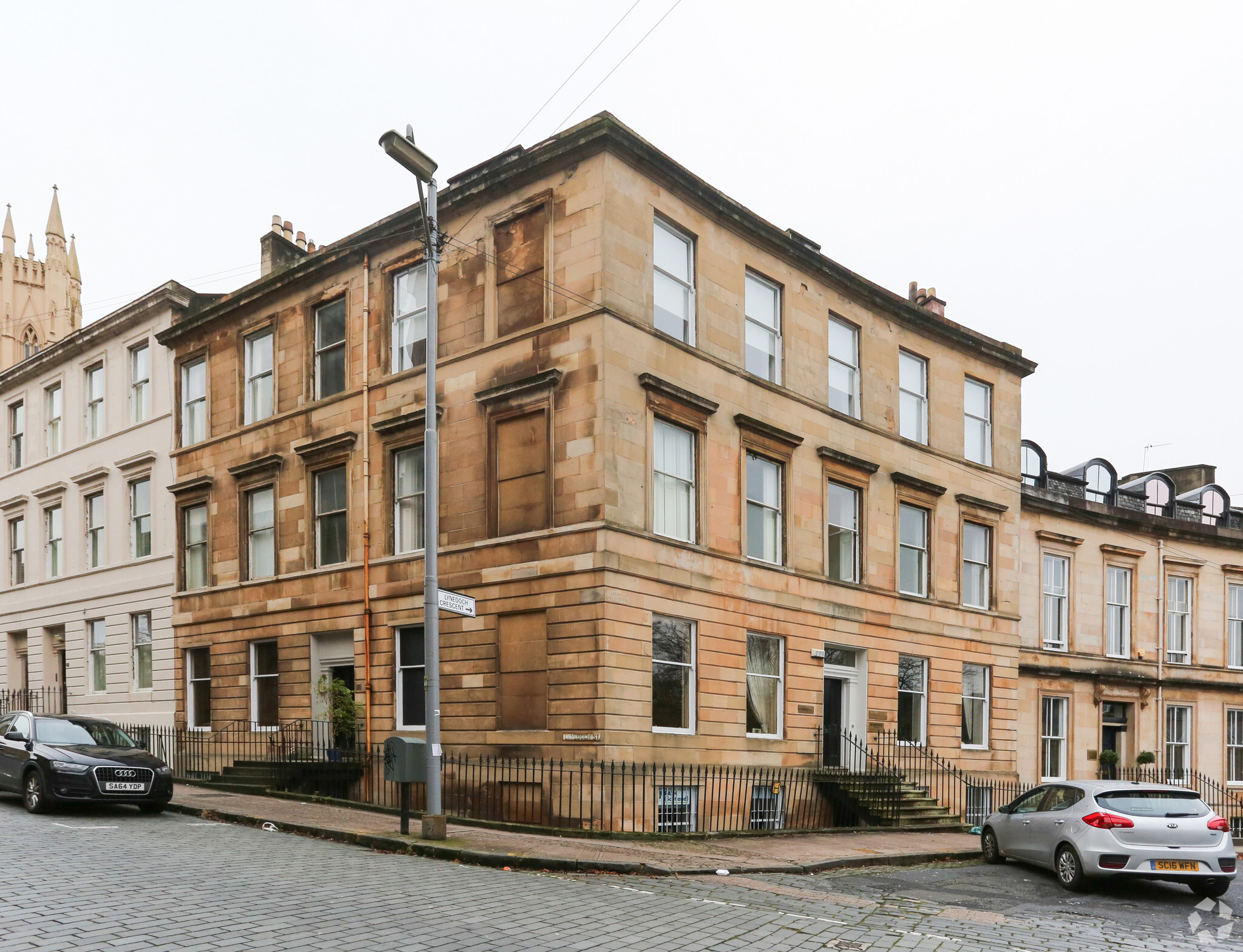 19-20 Lynedoch Cres, Glasgow for sale Primary Photo- Image 1 of 1