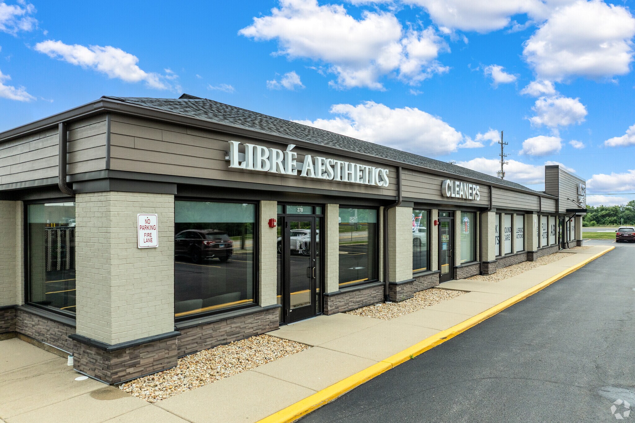 278 W Loop Rd, Wheaton, IL for sale Primary Photo- Image 1 of 1