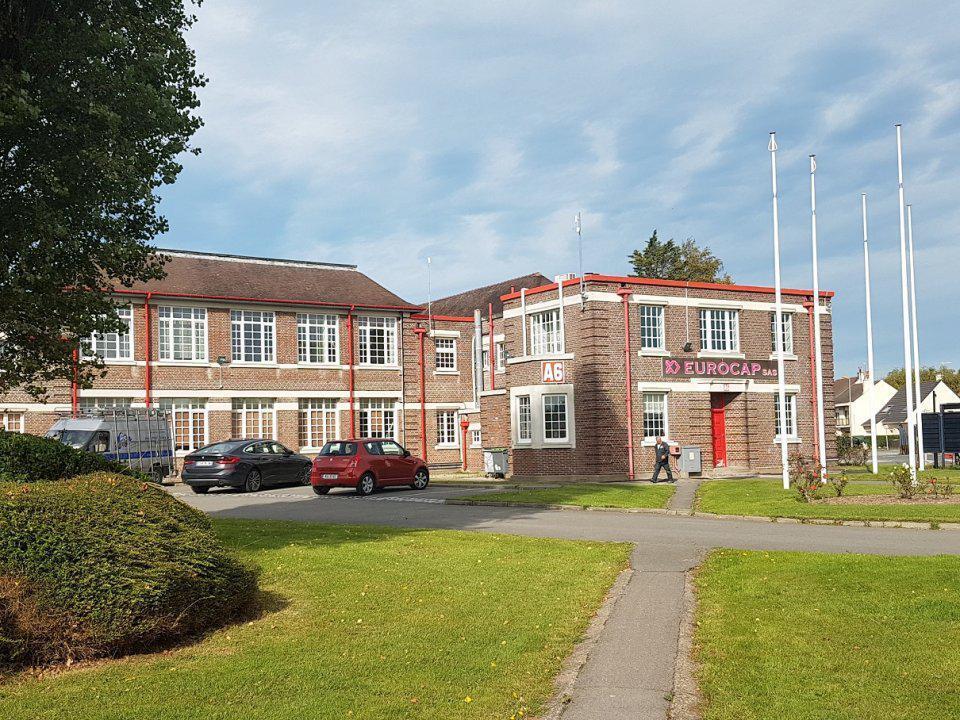 Office in Coquelles for lease Building Photo- Image 1 of 3