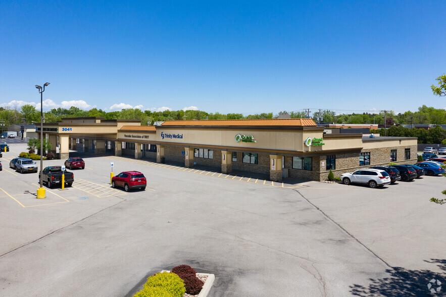 3021-3041 Orchard Park Rd, Orchard Park, NY for lease - Building Photo - Image 2 of 8