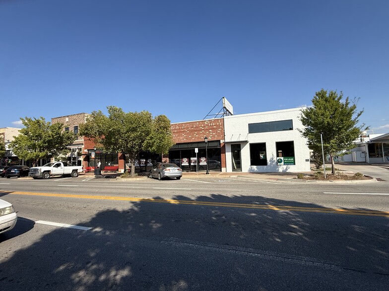116 S Broadway, Edmond, OK for lease - Building Photo - Image 3 of 15