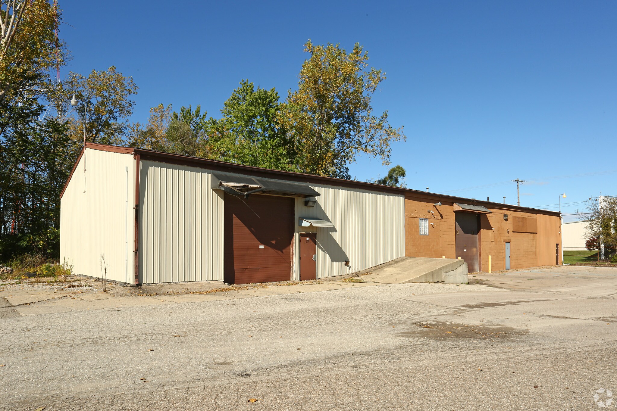 3108 E Bristol Rd, Burton, MI for sale Primary Photo- Image 1 of 1