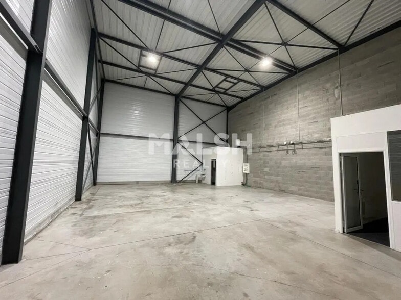 Office in Beauvallon for lease - Interior Photo - Image 3 of 6