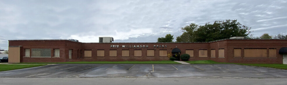 901 N MacArthur Blvd, Springfield, IL for lease - Primary Photo - Image 1 of 9