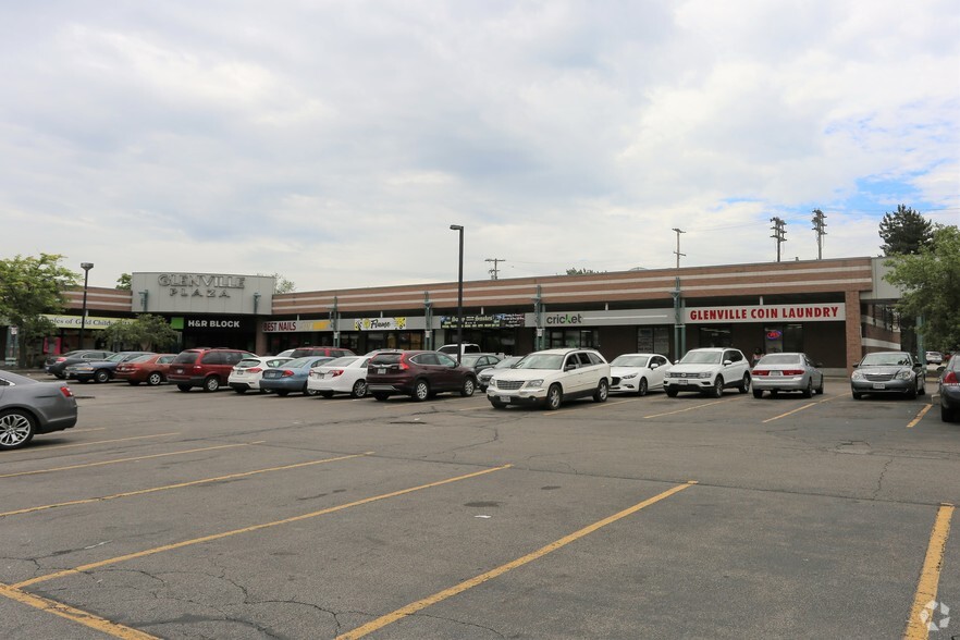 10310-10430 St Clair Ave, Cleveland, OH for lease - Primary Photo - Image 1 of 7