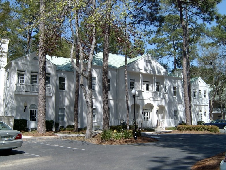 800 Main St, Hilton Head, SC for lease - Building Photo - Image 2 of 3