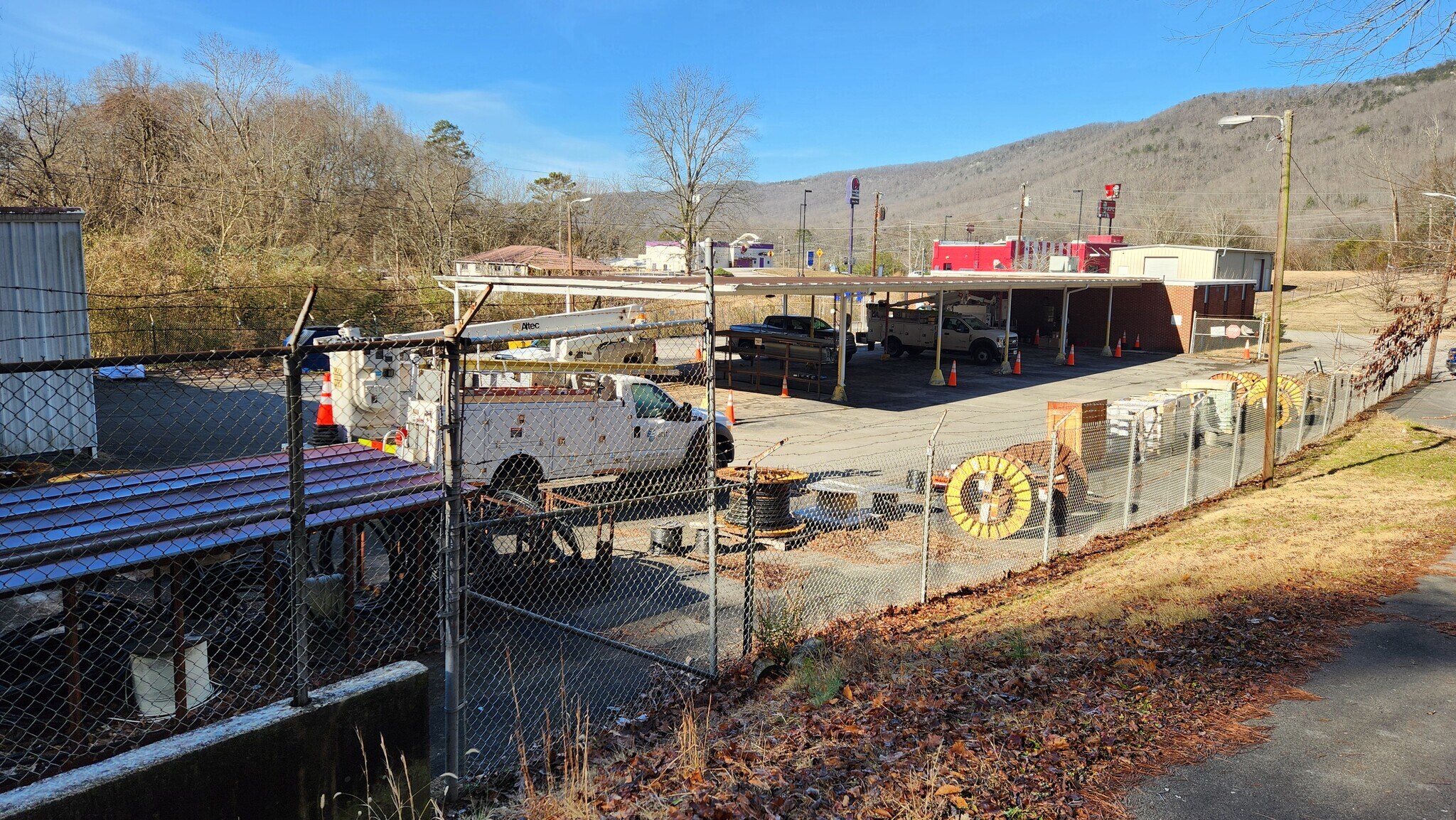 325 Fairchild St, Harriman, TN for sale Building Photo- Image 1 of 13