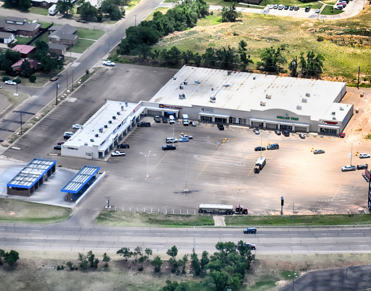 1303-1331 W Wilson St, Borger, TX for lease - Building Photo - Image 1 of 9