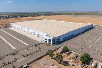 W Paige Ave & S I St, Tulare, CA - AERIAL map view