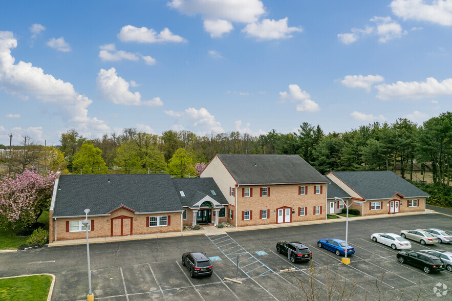 1949 Marlton Pike E, Cherry Hill, NJ for lease - Building Photo - Image 1 of 7