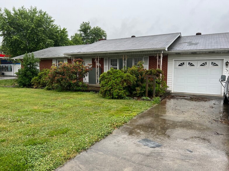 8931 Oak Ridge Hwy, Knoxville, TN for sale - Primary Photo - Image 1 of 1
