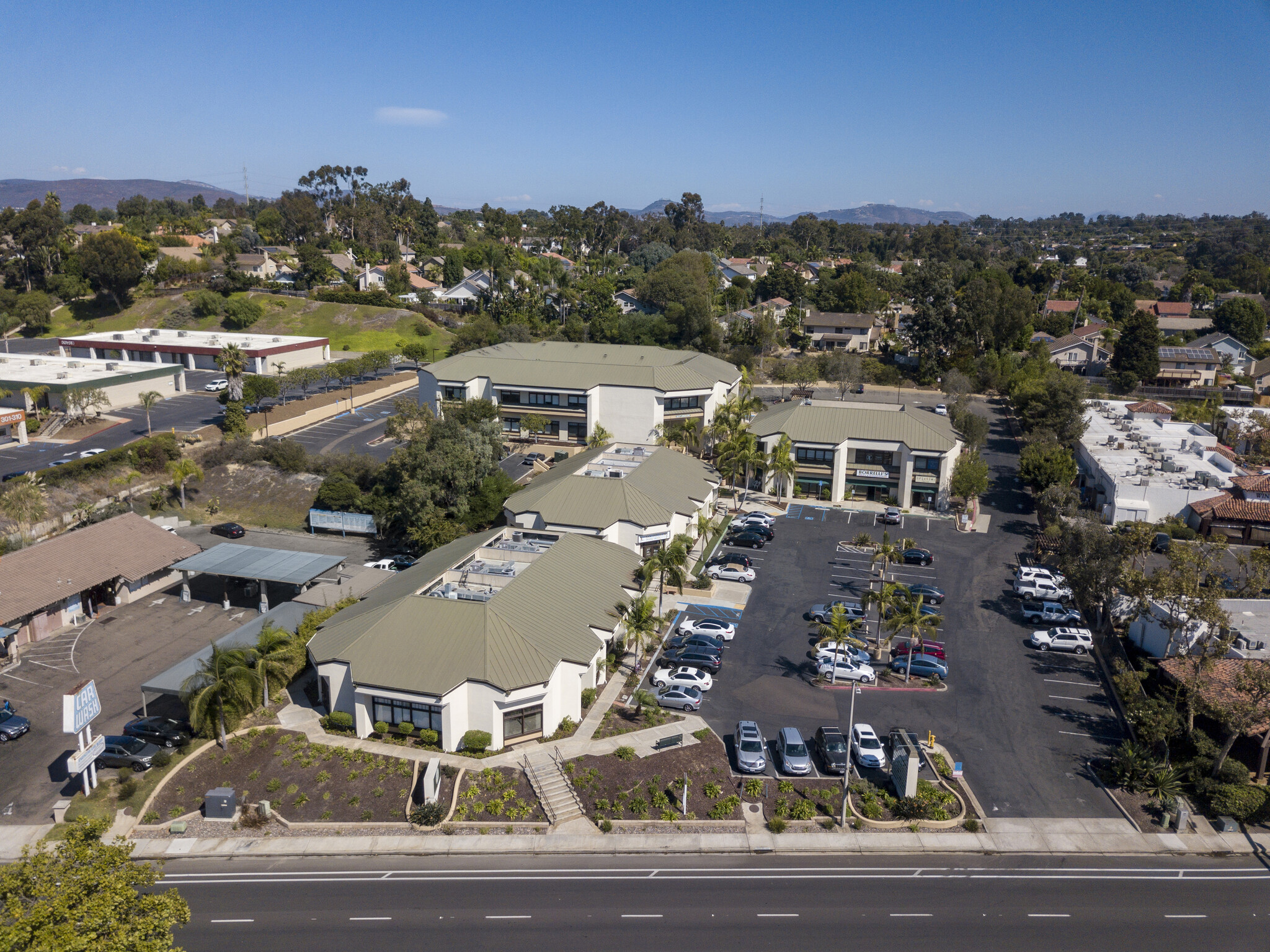 285 N El Camino Real, Encinitas, CA for lease Building Photo- Image 1 of 4