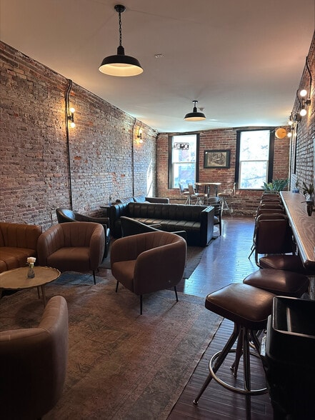 109 Market St, Wilmington, NC for sale - Interior Photo - Image 2 of 5