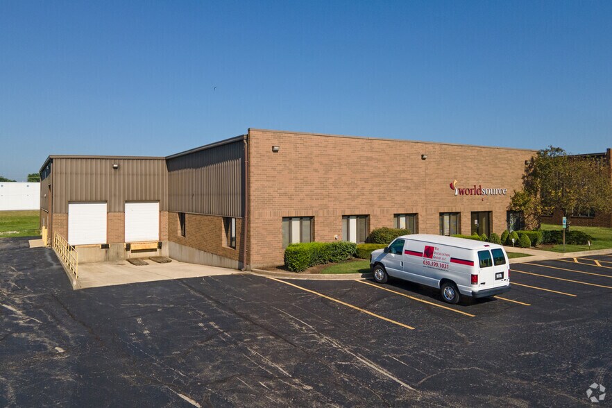 1201 N Raddant Rd, Batavia, IL 60510