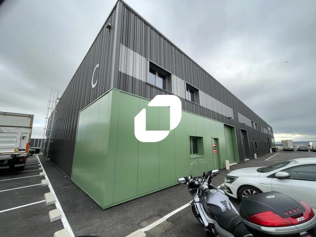 Flex in Cernay-lès-Reims for lease Building Photo- Image 1 of 7